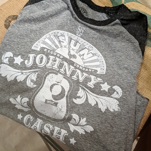Johnny Cash Sun Records Jersey Tee Shirt - Picture 2 of 2